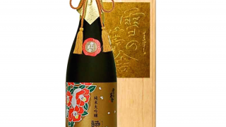 Amazon.co.jp: 雪の茅舎 純米大吟醸 聴雪 超限定品 720ml : 食品